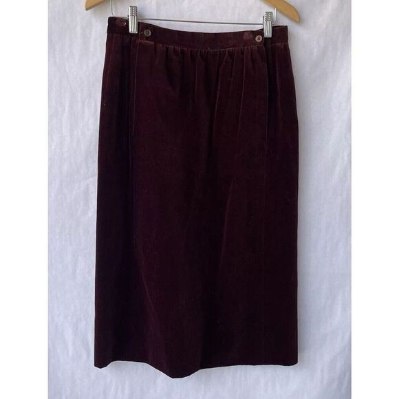 Vintage Burberrys Women’s Velour  Skirt  Size 46 Burgundy - Picture 1 of 8
